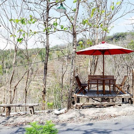 Newalaskuliner & Homestaywatulumbung Kretek 外观 照片