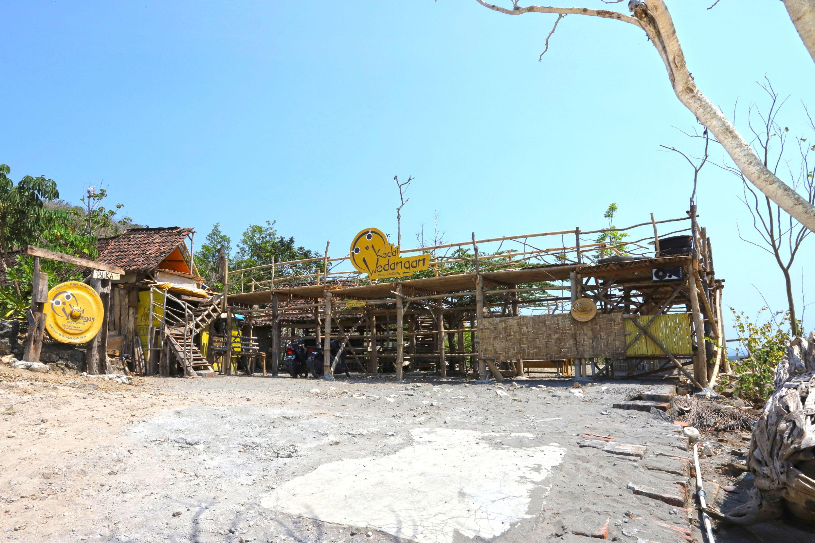Newalaskuliner & Homestaywatulumbung Kretek 外观 照片