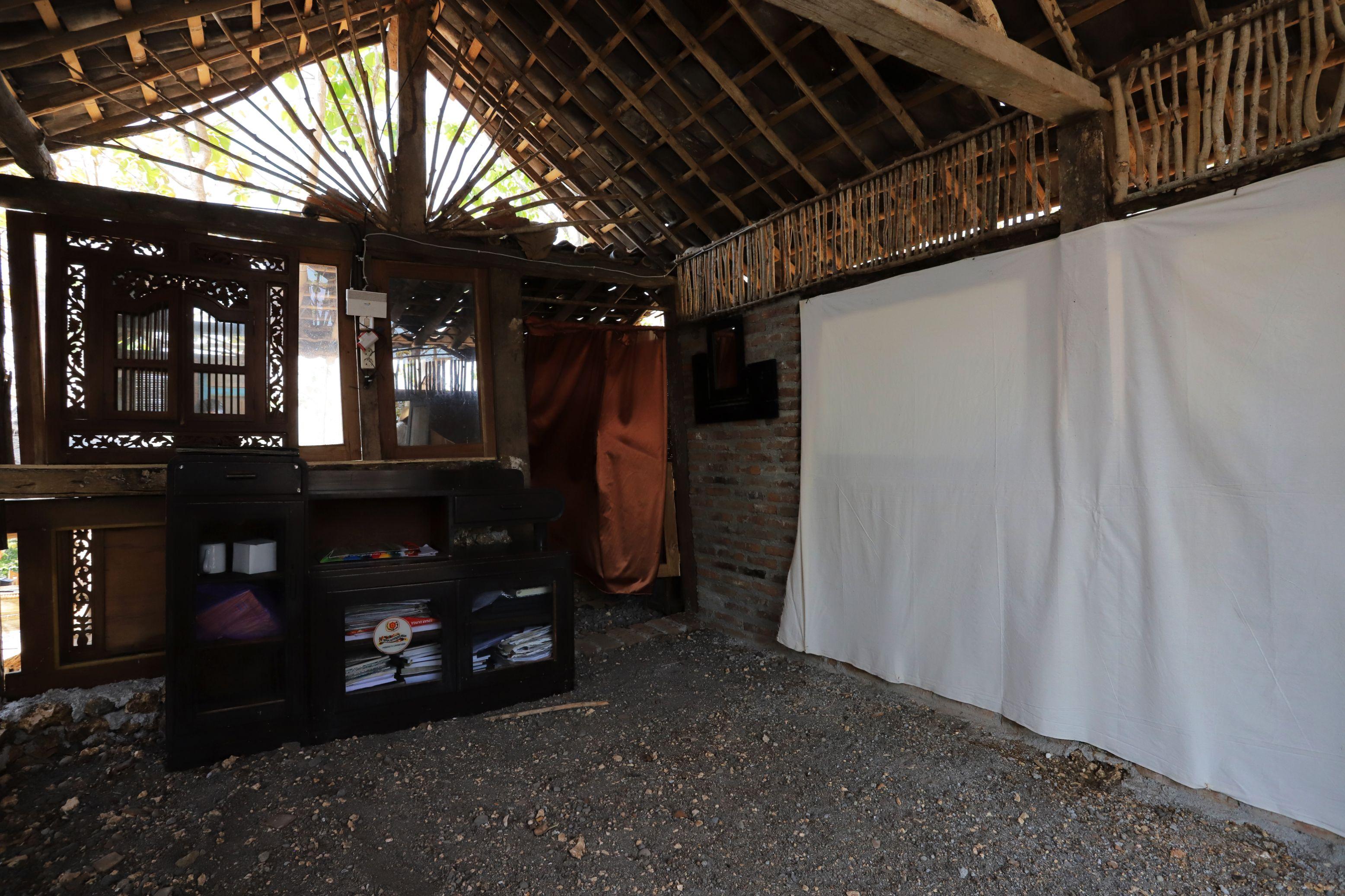 Newalaskuliner & Homestaywatulumbung Kretek 外观 照片