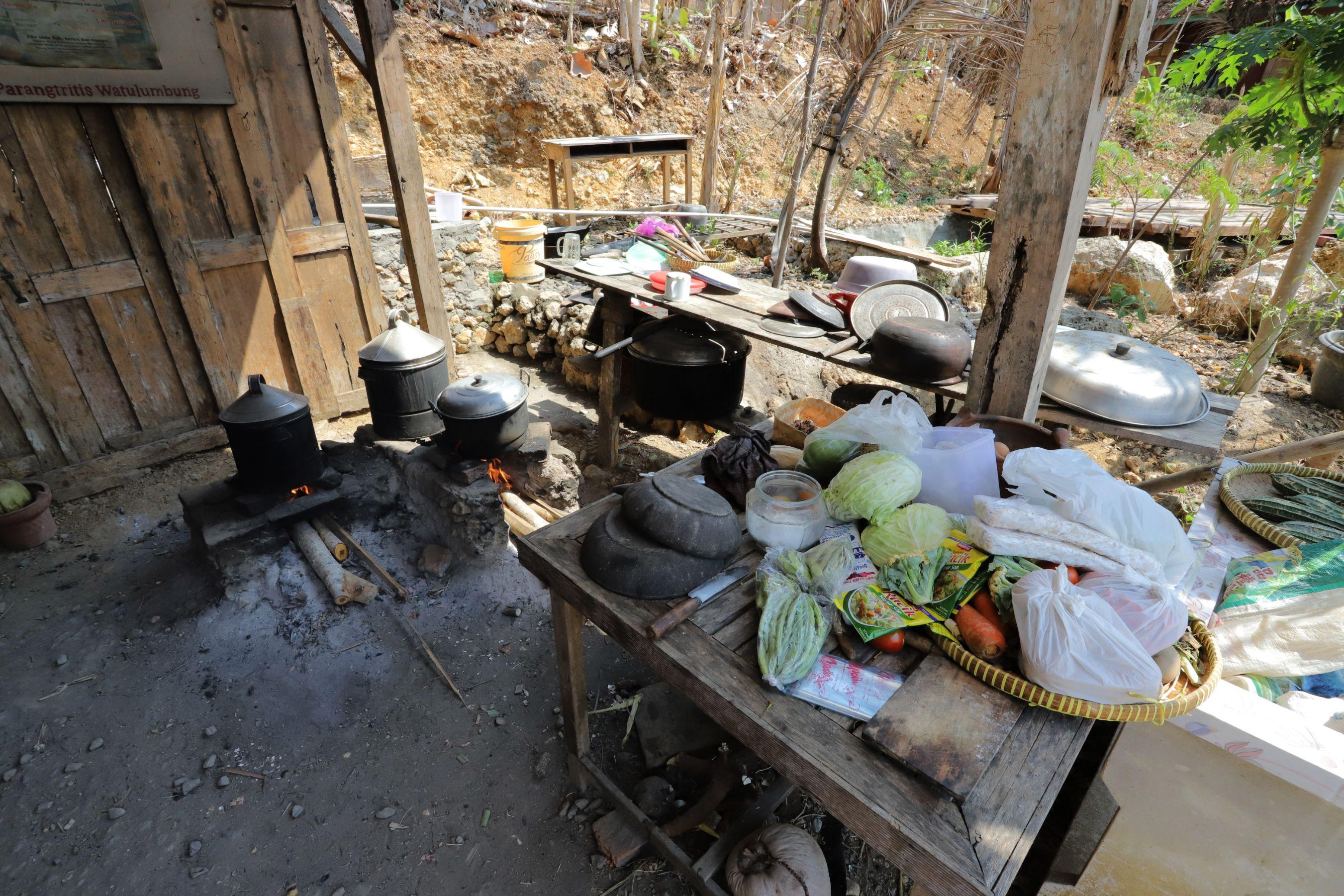 Newalaskuliner & Homestaywatulumbung Kretek 外观 照片