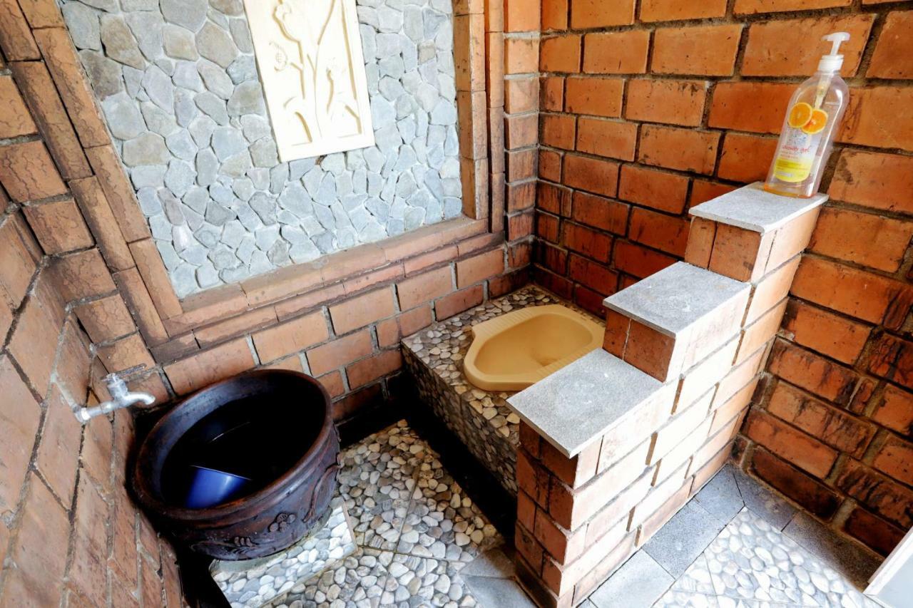 Newalaskuliner & Homestaywatulumbung Kretek 外观 照片
