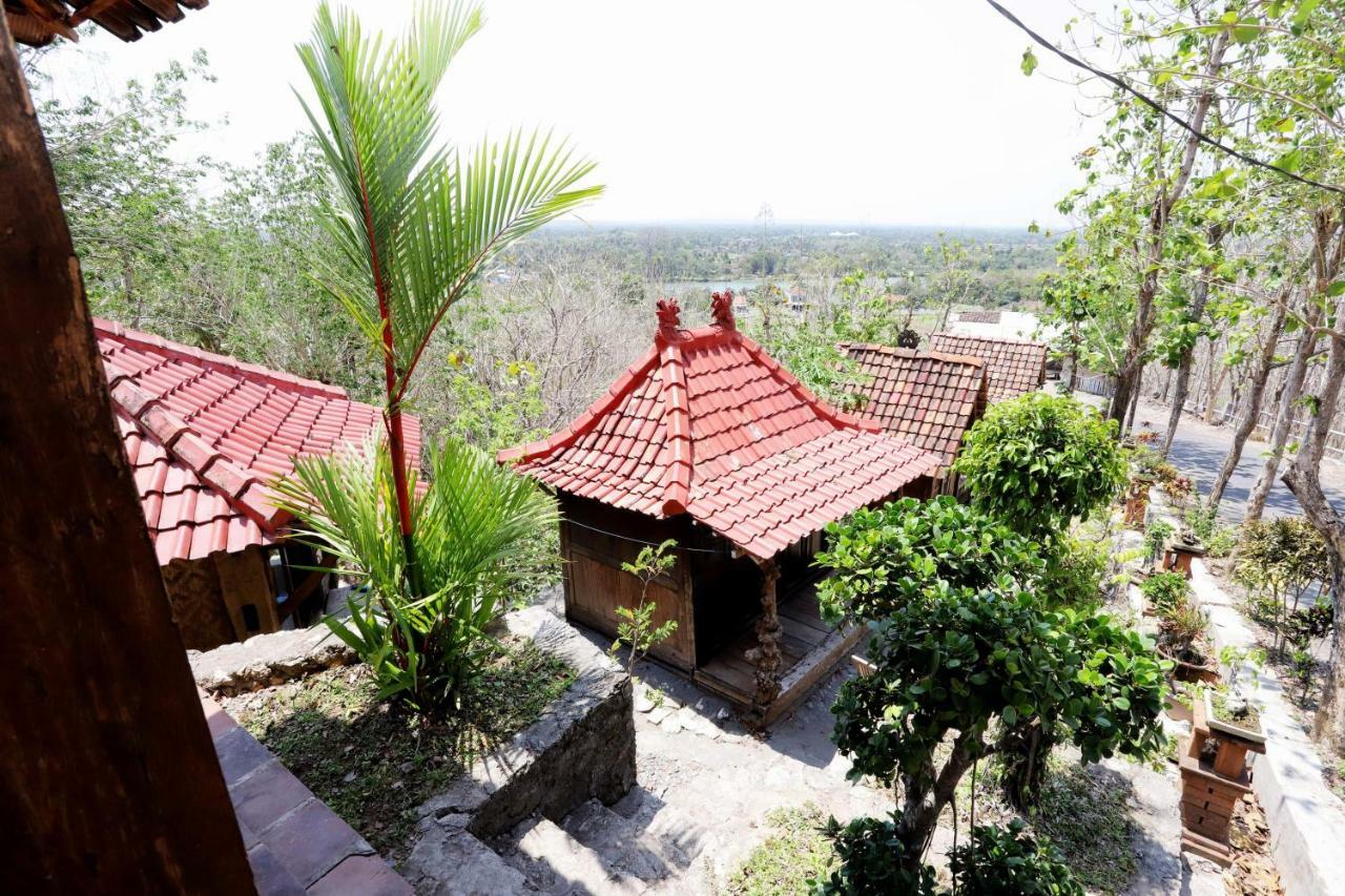 Newalaskuliner & Homestaywatulumbung Kretek 外观 照片