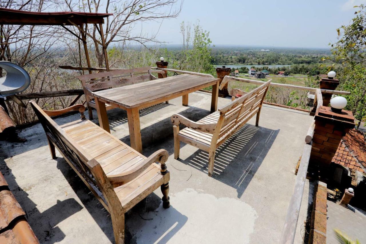 Newalaskuliner & Homestaywatulumbung Kretek 外观 照片