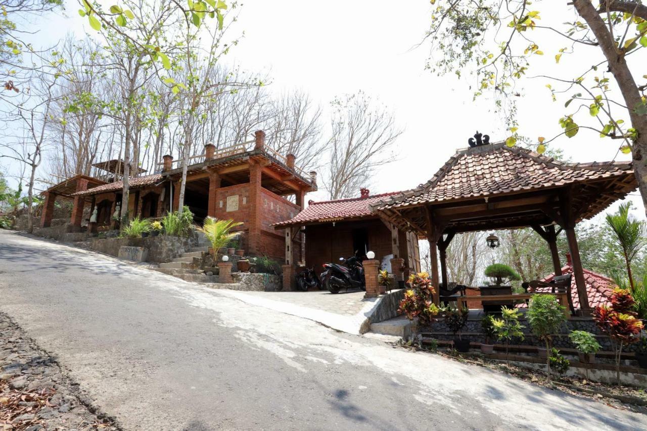 Newalaskuliner & Homestaywatulumbung Kretek 外观 照片